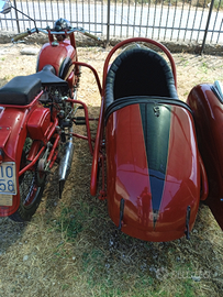 Moto Guzzi falcone 500 con sidecar