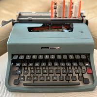 Macchina da scrivere OLIVETTI Lettera 32 - Roma