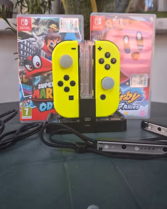 Odissey-Kirby-Joycon-stand di ricarica