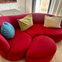 Divano con pouf abbinato “Divanidea”