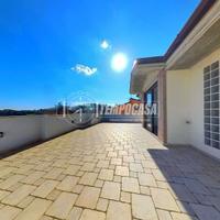 ATTICO AMPIA METRATURA CON GARAGE E TERRAZZO