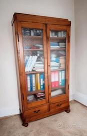 libreria antica in noce