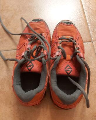 scarpe trekking rosse bambino numero 34