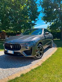 Maserati levante 3000 benzina