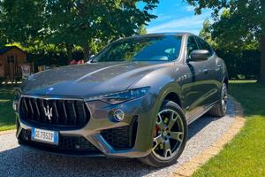 Maserati levante 3000 benzina