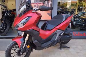 Honda ADV 350 10/23 COMPLETO DI BAULETTO