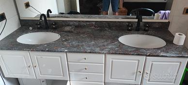 piiano in marmo bagno