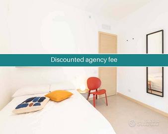 Stanza in appartamento di 60 m² a Milano