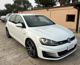 Volkswagen Golf GTD 2.0 TDI DSG 5p. BlueMotion Tec