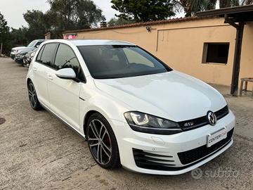 Volkswagen Golf GTD 2.0 TDI DSG 5p. BlueMotion Tec