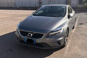 2017 Volvo V40 D2 R-Design prezzo trattabile