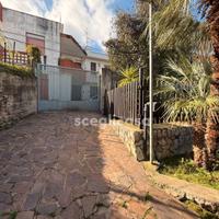 Villa con piscina e 2.000mq di giardino