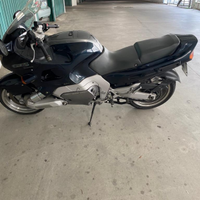 Disponibile motociclo