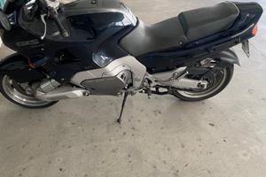 Disponibile motociclo