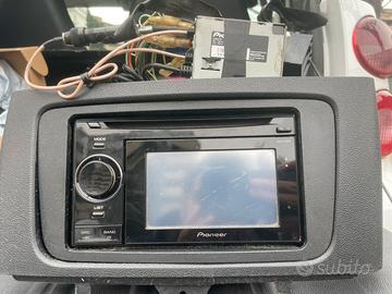 Navigatore Pioneer - avic F320BT-