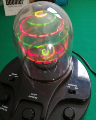 Sfera di luci a tempo di musica
