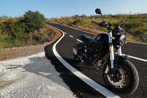 Benelli Leoncino 500 – 2022 – 4.000 km