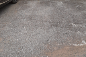 Posto auto scoperto, libero