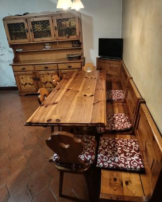 Mobili taverna