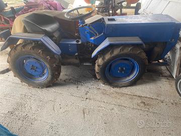 Macchina agricola-moto