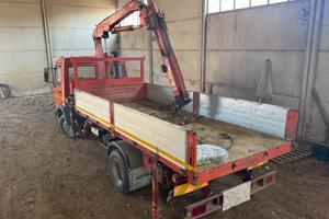 Camion fiat iveco 79-14 con gru ferrari