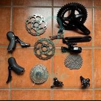 gruppo Shimano 105 disk idralico corsa 11v