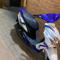 JOG R yamaha 70cc 700 euro (trattabile)