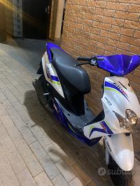 JOG R yamaha 70cc 700 euro (trattabile)