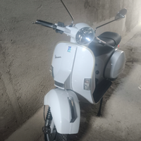Vespa 125 px