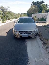 Volvo V 60 molto bella