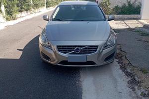 Volvo V 60 molto bella