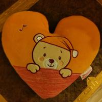 peluche orsetto a forma di cuore