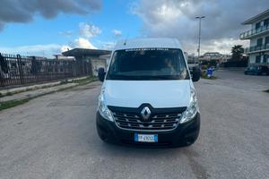 Renault master con solo 50 mila km con fattura