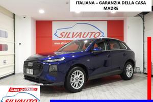 Audi Q3 35 1.5 tfsi mhev s-tronic