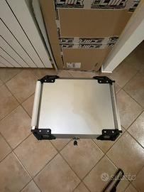 Top case 68 LT