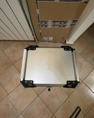 Top case 68 LT