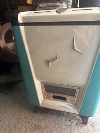 Stufa a metano vintage, prodotta da "Fai Brescia"