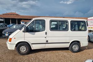 Ford Transit/Tourneo Transit 150 2.5 D PC Combi