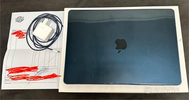 MacBook Air 15 M4 16GB 256GB Garanzia