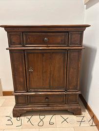 Stipetto in noce massello