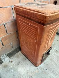 Stufa Felici Prato in terracotta (anni ’50–’60)