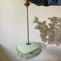 Lampadario vintage in vetro e ottone