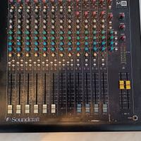 Mixer Soundcraft Spirit M8