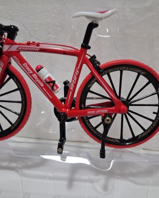 Bicicletta da corsa in lega modellino 1/10