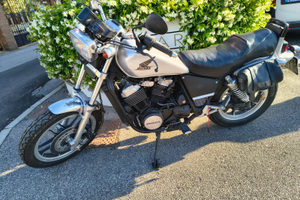 HONDA SABRE DEL 1984 iscritta all'asi