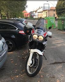 Honda Africa Twin XRV750