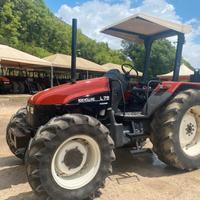 Trattore agricolo New Holland TL75