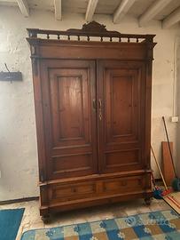 Mobili casa di camoagna fine  800 inizi 900