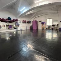 A.S.D offre in zona stazione principe una sala