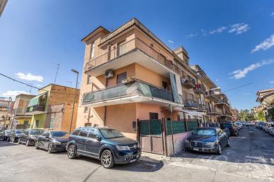 3 LOCALI A GUIDONIA MONTECELIO